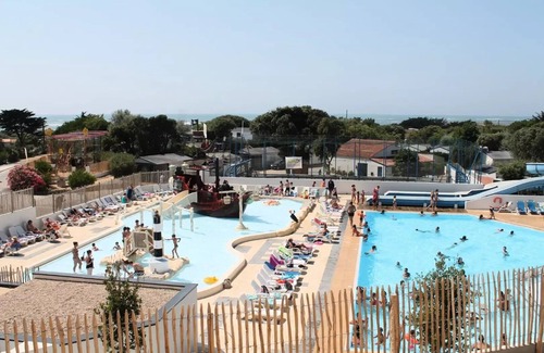 Domino House | Camping L'Anse Des Pins * - Comfort Mobile Home 3 Rooms 4/6 People + TV