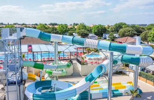 Tharon-Plage House | Camping - Parc aquatique - ccageid