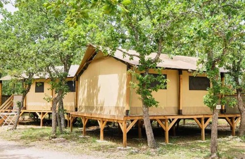 Saint-Saturnin-les-Apt House | Camping 3 étoiles - Piscine - efahfb