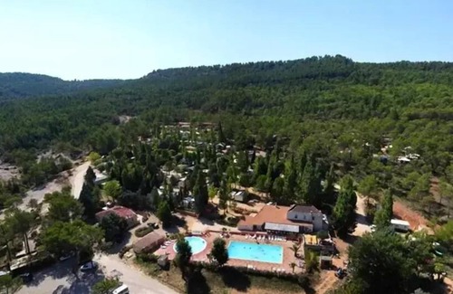 Villecroze Ski Chalet | Camping Flower Les Cadenières* - 3 Room Comfort Chalet for 5/7 People