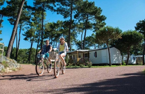 Les Mathes House | Camping - Funpass inclus - Piscine - ccaegfi