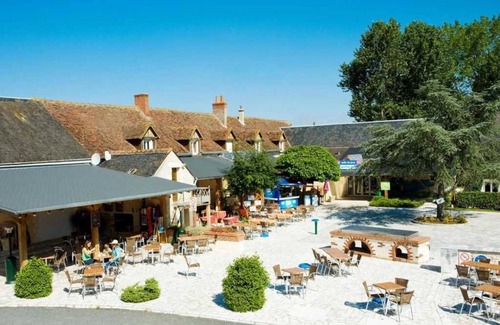 Coulanges House | Camping - Funpass inclus - Piscine - ccafegi