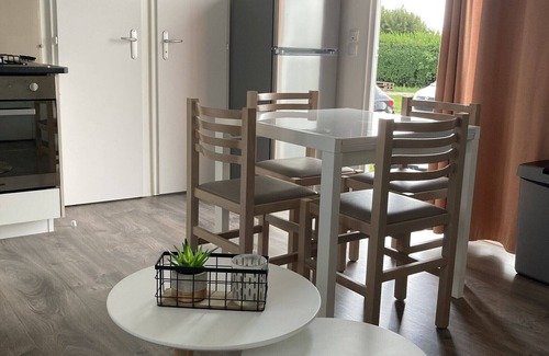 Zonnemaire Ski Chalet | Camping Hofstede Zonnevliet - Zeeuwse Knoop