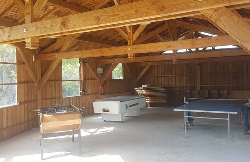 Saint-Aubin-le-Cloud House | Camping La Chagnée - Bungalow toilé