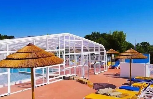 Les Moutiers-en-Retz House | Camping Les Brillas* - Mobile-home Relax TV 4 Rooms 6 people