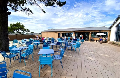 Plouhinec House | Camping Le Moténo * - OPAL Cottage 4 Rooms 6 People + TV