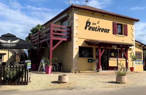 Limeuil House | Camping les Poutiroux * - O'HARA FAMILLE 3 chambres 6 personnes