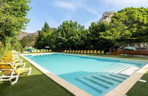Orpierre House | Camping les Princes d'Orange* - Espace Premium 4 rooms for 6 people Air-conditioned with mountain view