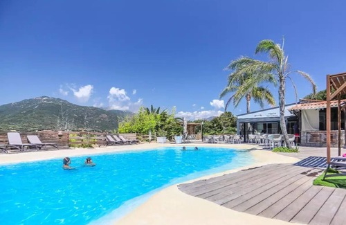 Olmeto Ski Chalet | Camping maeva Escapades Colomba * - Prestige Chalet Sea View 4 Rooms 6 People Air Conditioned + TV