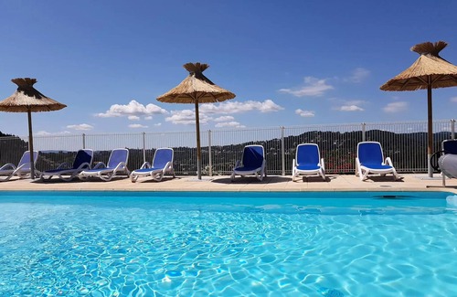Ucel Ski Chalet | Camping Ushuaïa Villages les Pins d'Ucel * - GENET - Chalet 21.5m² + TV 4 people
