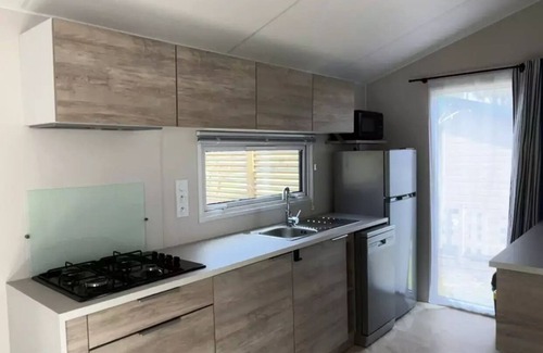 Pays-de-Belves House | Campsite Flower Les Nauves* - Premium Mobile Home 33m² (2 bedrooms - 4 people) + dishwasher for 4 people