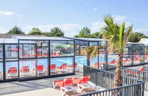 Tharon-Plage House | Campsite La Riviera * - Mobil-Home 3 Rooms 4/6 People + TV