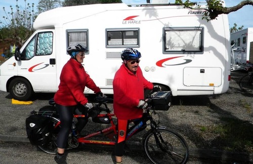 Fumel House | Campsite Les Catalpas*** - 3-room chalet for 5 people