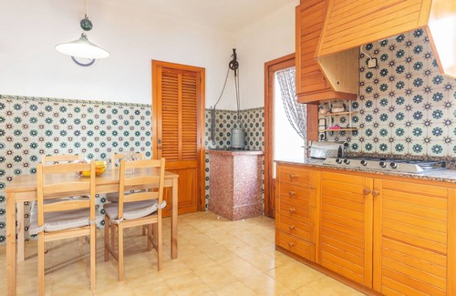 es Bacares Ski Chalet | Can Mir - House In Marina Manresa. Free Wifi