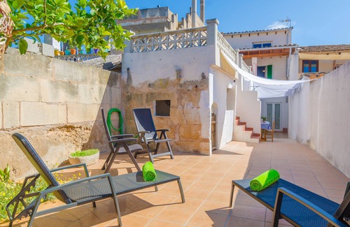 Porreres House | CAN SALAS - Apartment with terrace in Porreres. Free WiFi