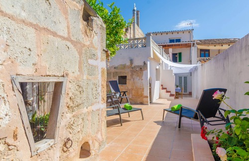 Porreres House | CAN SALAS - Apartment with terrace in Porreres. Free WiFi