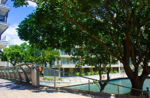 Victoria and Alfred Waterfront Apartment | Canal Quays 606 apartment on V&A Waterfront Canals