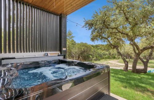 Canyon Lake House | Canary Lakehouse