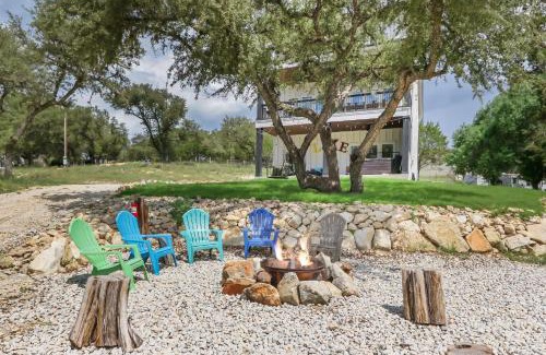 Canyon Lake House | Canary Lakehouse