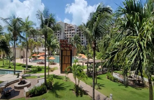 Puerto Juarez Apartment | Cancún Resort 2-BR Suite · Sleeps 6 · Luxury Amenities & Pools