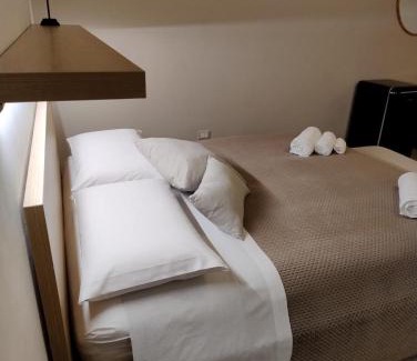 Monte Sant'Angelo Bed & Breakfast | Cantine Cippone Room