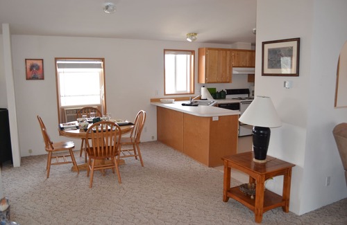 Crooked River Ranch House | Canyon House - 200 Milles of Sunset!