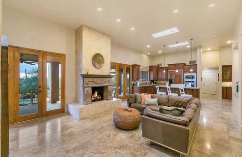 Tucson House | Canyon View: Treat Yourself-You Deserve It!