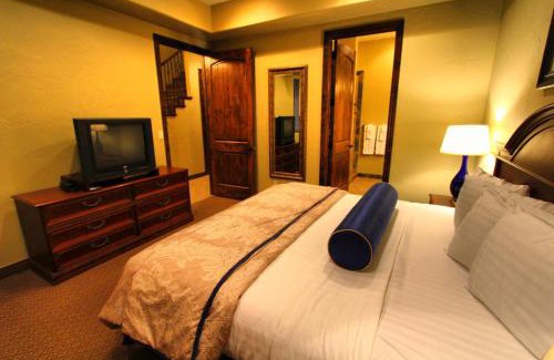 Washington Hotel | Canyon Villas at Coral Ridge