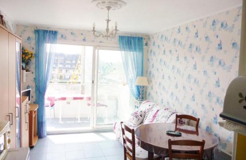 Courseulles-sur-Mer Apartment | CAP HORN ensoleillé face port