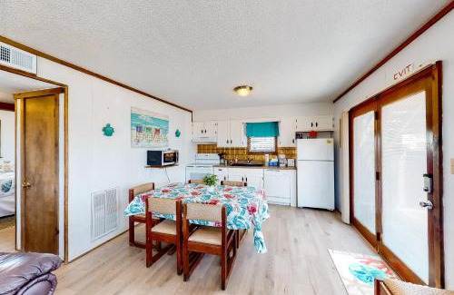 Buxton House | Cape Bottom #21B-B