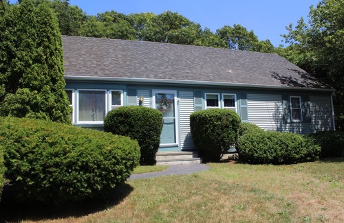 Centerville House | Cape Cod Beach House with central AC