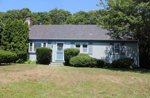 Centerville House | Cape Cod Beach House with central AC