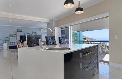Camps Bay Villa | Cape Nights Villa - Camps Bay