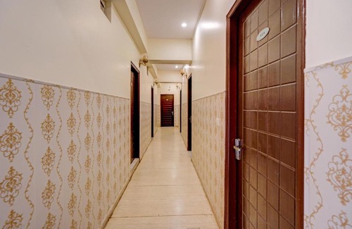 Dehradun Hotel | Capital O Shimaya