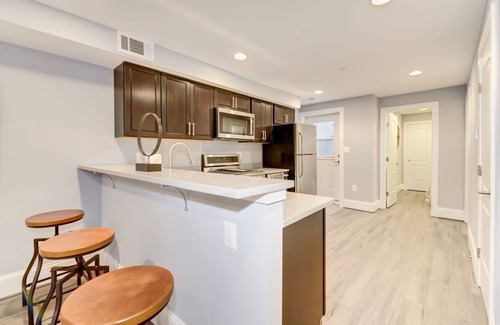 Stanton Park House | Capitol Hill/US Senate/US Capitol. One Bdrm Apt