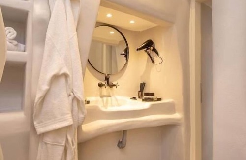 Little Venice Bed & Breakfast | CAPRI Downtown Rooms