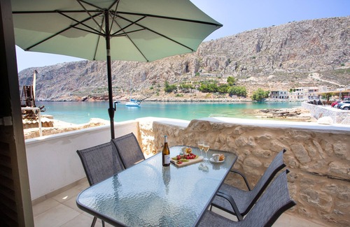 Gerolimenas Apartment | Captain Antonis - Authentic Seafront Living in Gerolimenas