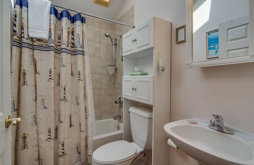 New Buffalo House | Captain Whittaker Suite 2 bedroom, 2 baths