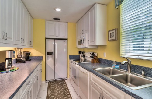 Captiva House | Captiva Sun & Moon Pool House - Beach Side of Village Center