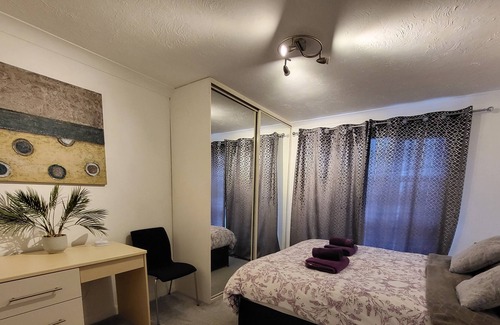 Southend-on-Sea Apartment | Captivating 2-Bed Apartment in Southend-on-Sea