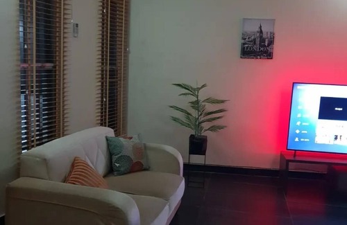 Ofin House | Captivating 3-bed House in Lekki, Ac , Wifi