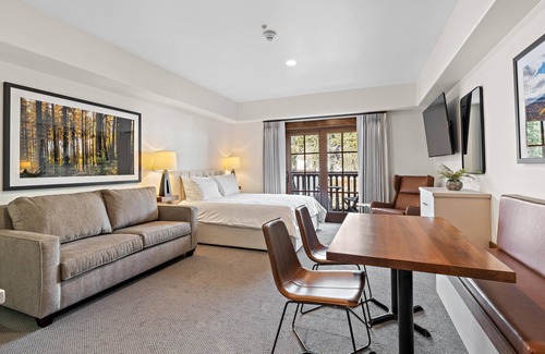 Tamarack Condo | Captivating Studio | Pet friendly with Balcony