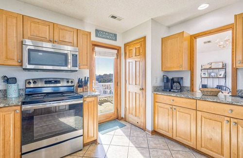 Ocean Hill House | Cara Lina | 999 ft from the beach | Private Pool, Hot Tub | Corolla