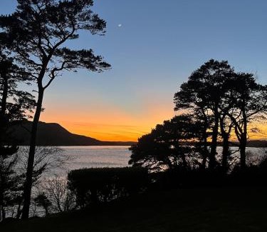 Caragh Lake Villa | Caragh Lake House - Lakefront Escape and Sauna