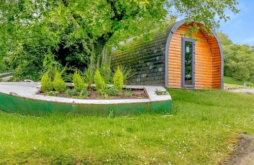Longridge House | Caravan with one double and two twin.