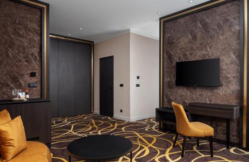 Samorin Hotel | Card Hotel
