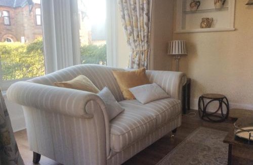 Dumfries House | Cardoness Houses