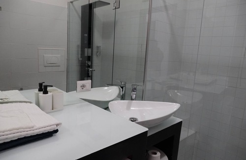 Turate Apartment | Carducci THE V Collection Apartment
