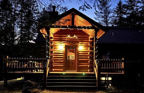 Wentworth-Nord Ski Chalet | Caribou du Lac - Secluded Lakefront Cottage