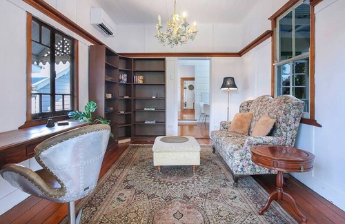 Woolloongabba House | Carininya Indoor outdoor Charm in Buzzing Locale